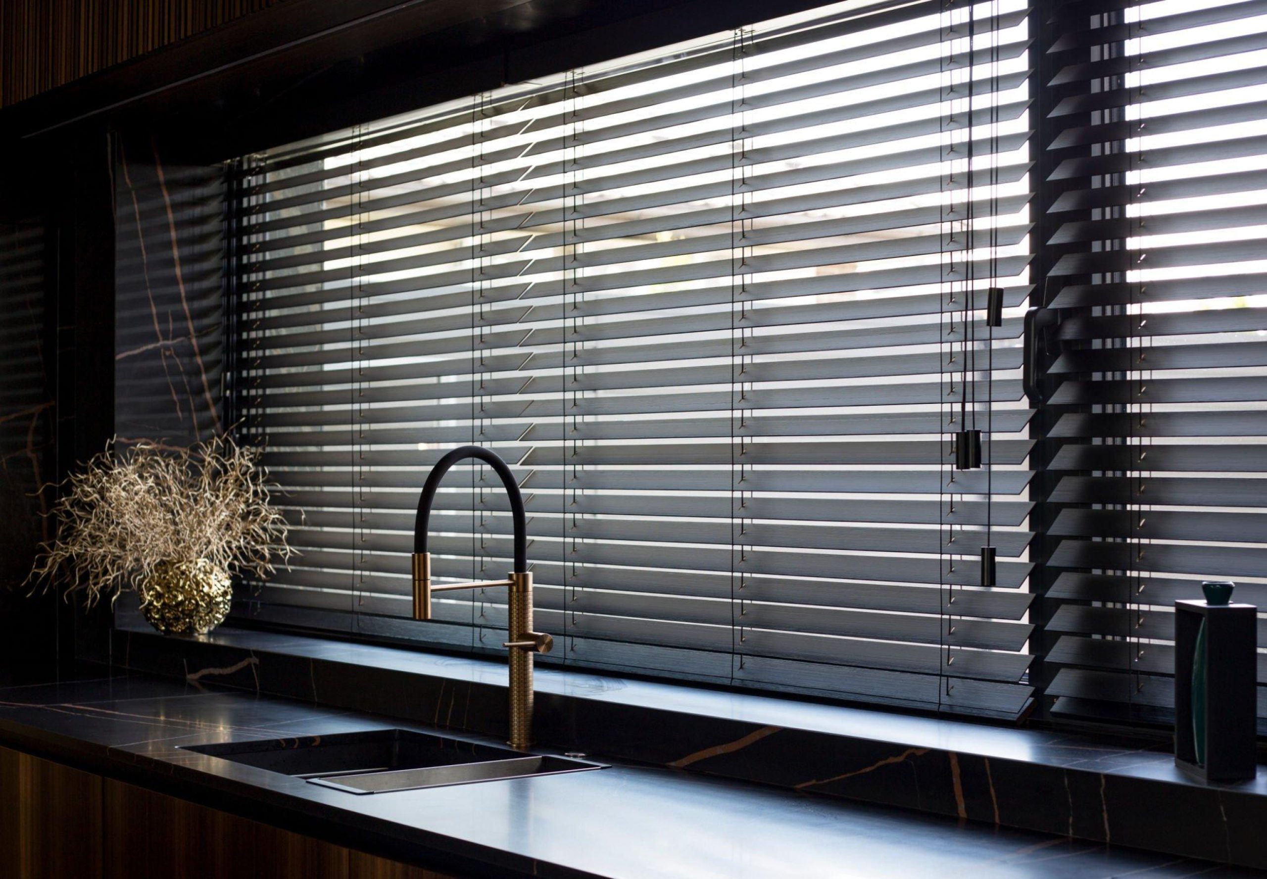 Hunter Douglas Blinds Won T Go Up